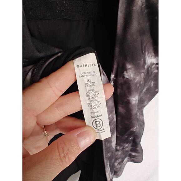 Athleta Supernova‎ Keyhole One Piece Swimsuit Black Gray Tie Dye XL  566796 UPF+ - Picture 9 of 10